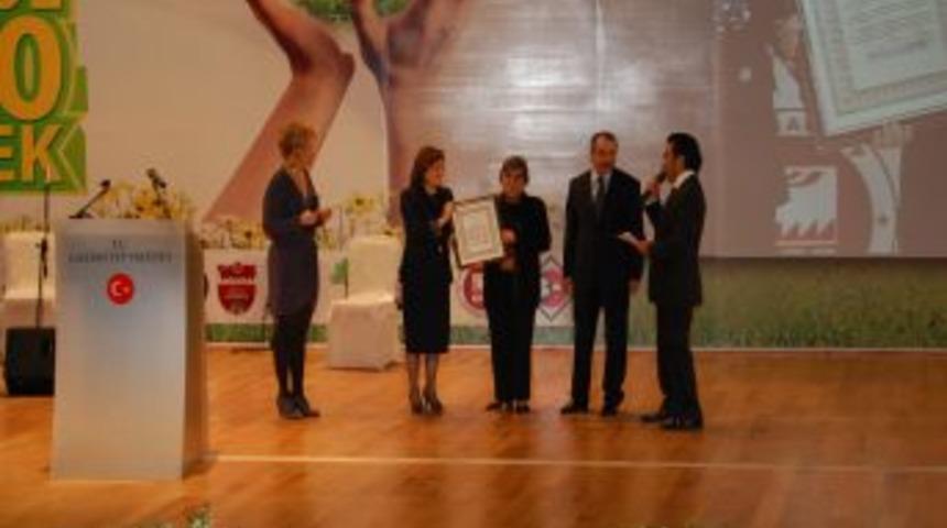 Din&ccedil;er: &Ouml;ğretmenlik mesleğinin sadece atama bekleyenlerle ilgili sorunu yok