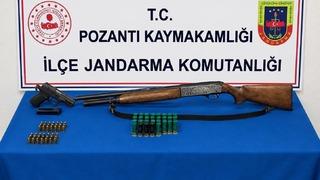 Pozantı’da tabanca, tüfek ve uyuşturucu ele geçirildi