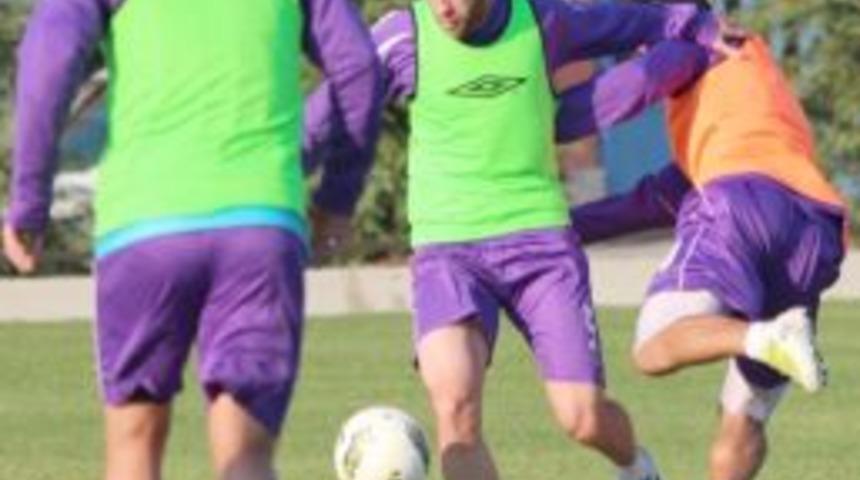 Hakan &Ouml;zmert: Beşiktaş karşısında 3 puan i&ccedil;in m&uuml;cadele edeceğiz