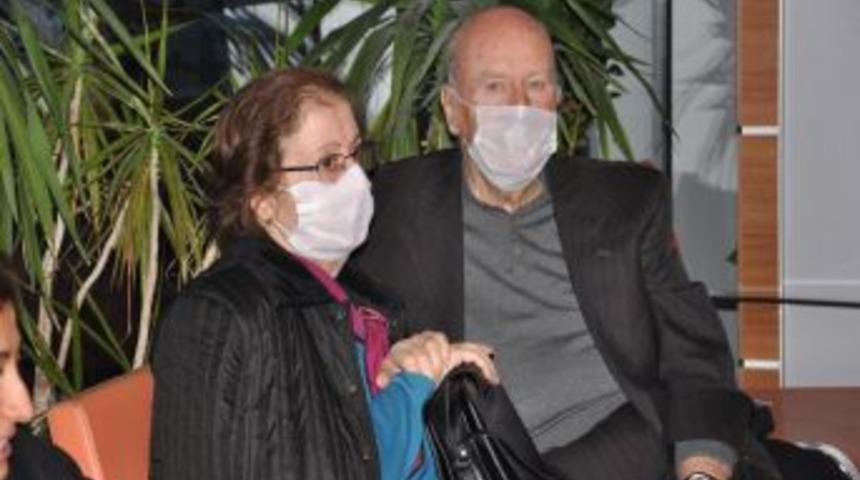 Tatbikatta kullanılan biber gazından etkilenen vatandaşlar hastaneye koştu