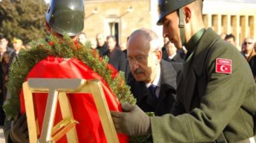 Kılı&ccedil;daroğlu, İn&ouml;n&uuml;&rsquo;y&uuml; anma t&ouml;renlerine katıldı