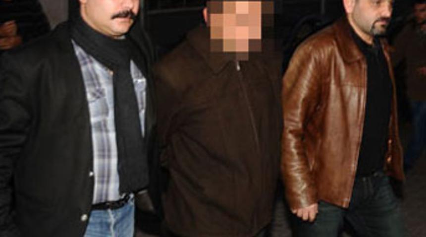 Cezaevinden &ccedil;ıktı, &ccedil;ocukları taciz etti