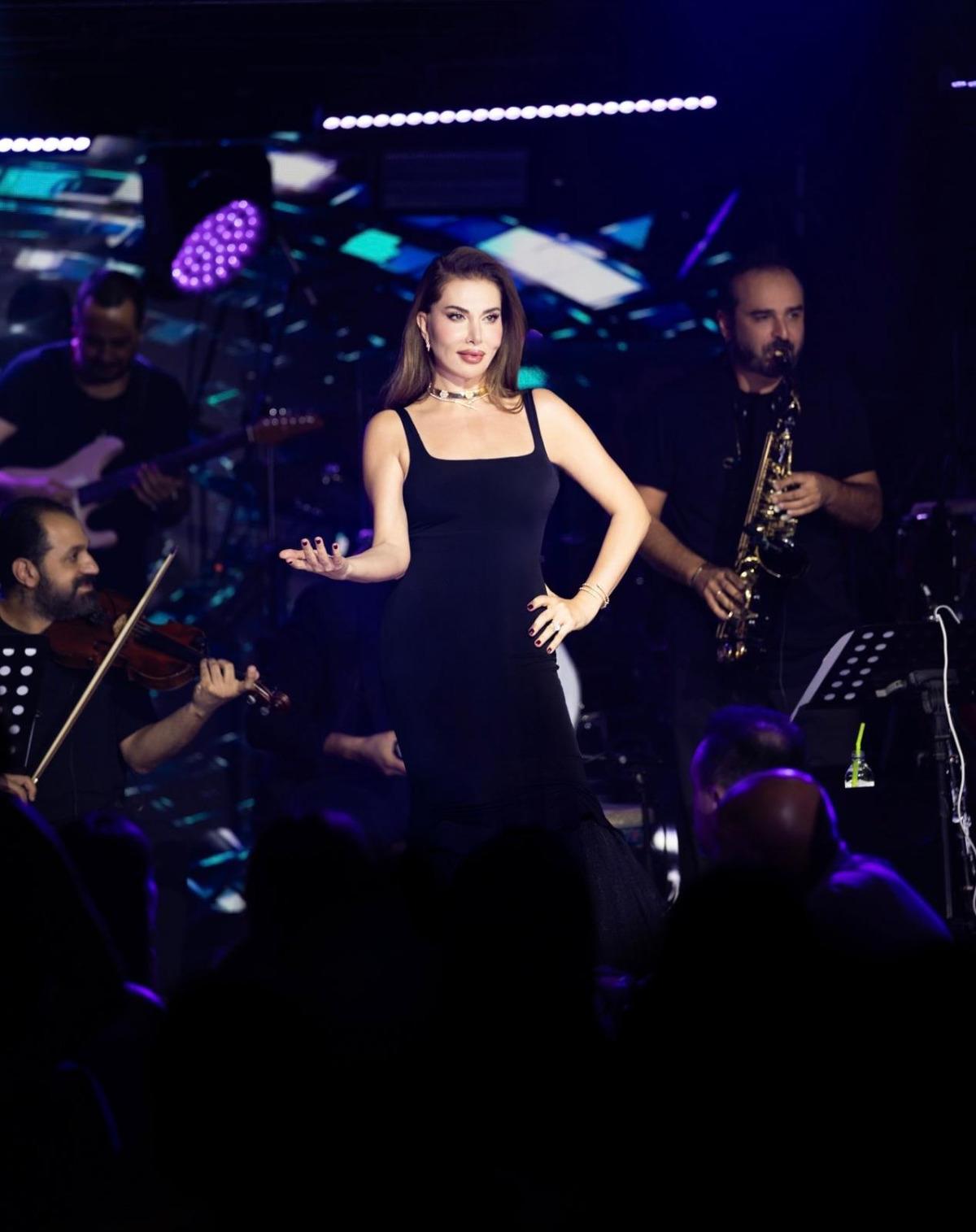 Ebru Yaşar dan konser öncesi iddialı sözler! "Türkiye de kurulan en güzel sahnelerden biri olacak" 2