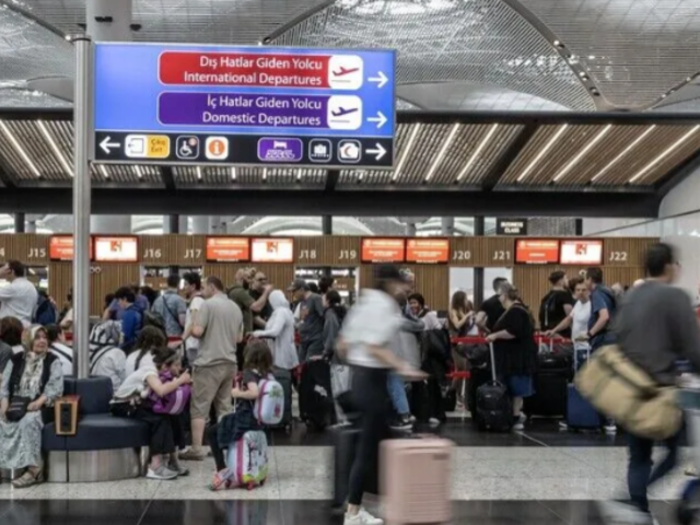 T&uuml;rkiye'deki havalimanlarında 9 ayda 193 milyondan fazla yolcu taşındı