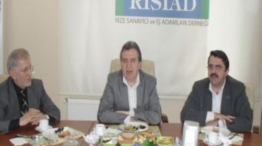 Emniyet M&uuml;d&uuml;r&uuml; Yenice, RİSİAD &uuml;yeleri ile bir araya geldi