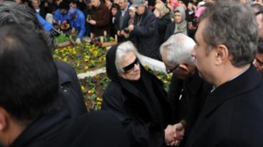 &Uuml;mran Menderes: Keşke başka bir hastaneye gitseydik