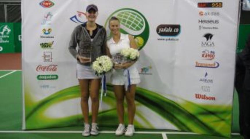 Tenis'te Ankara'nın krali&ccedil;esi Mladenovic oldu