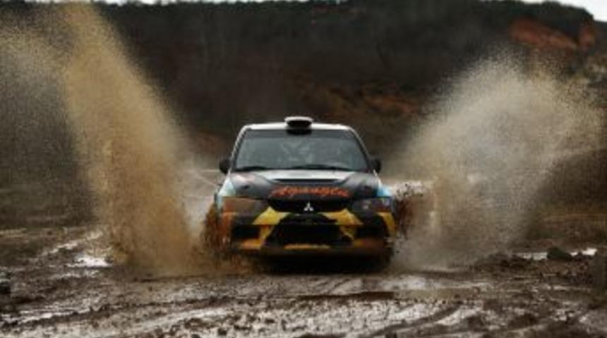 İstanbul&rsquo;un en hızlısı Osman T&uuml;ter - Burak Ko&ccedil;oğlu oldu