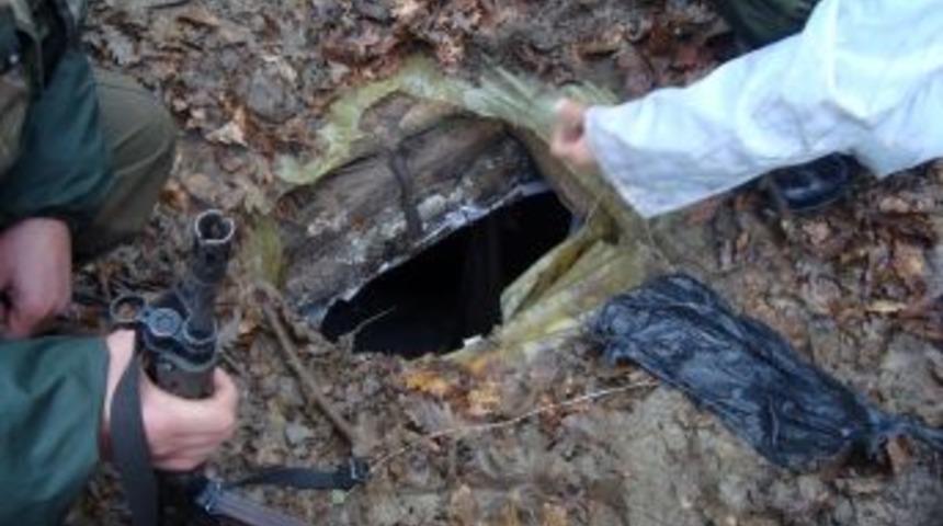 PKK'nın en b&uuml;y&uuml;k sığınaklarından biri imha edildi