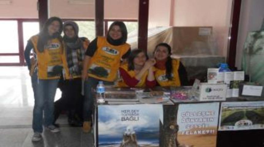 Gen&ccedil; Tema, Diş Hekimliği Fak&uuml;ltesi'nde stand a&ccedil;tı