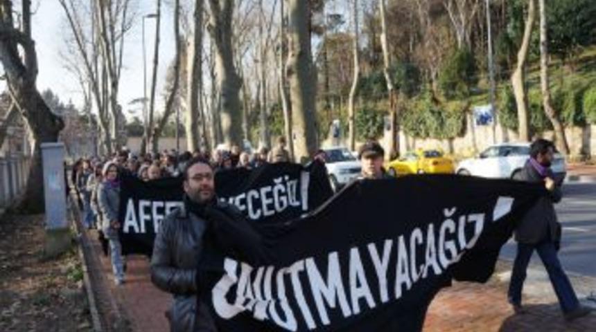 Hrant'ın arkadaşları adliyeye y&uuml;r&uuml;d&uuml;