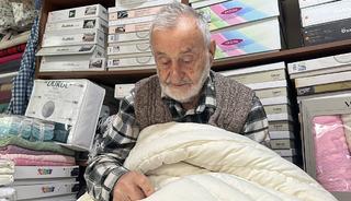 70 yıldır 'Yastık&ccedil;ı Dede' olarak biliniyor: 3 kuşağa &ouml;rnek oldu