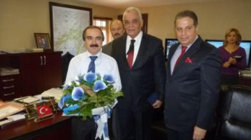 Demirspor Sarıyer'i eli boş g&ouml;ndermek istiyor