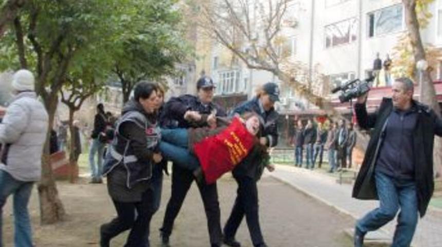 F&uuml;ze kalkanı ve ABD'yi protesto eden 18 kişi g&ouml;zaltına alındı