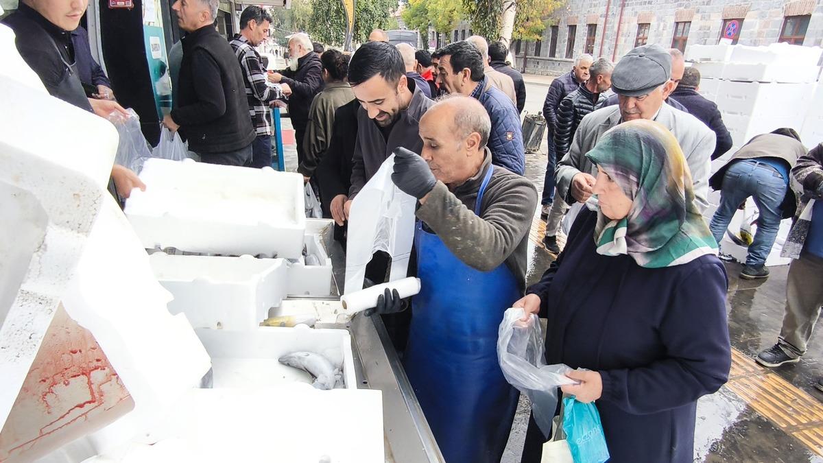 Tanesi 50 liraya satıldı! Kasalarla almaya geldiler 1