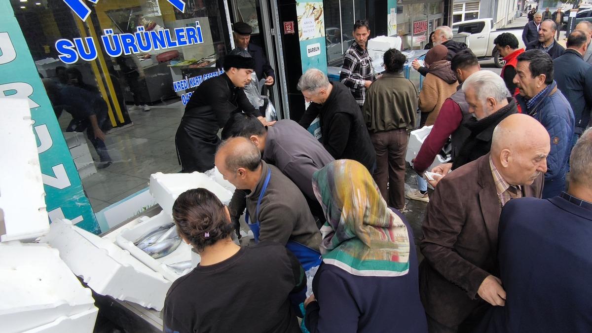 Tanesi 50 liraya satıldı! Kasalarla almaya geldiler 2