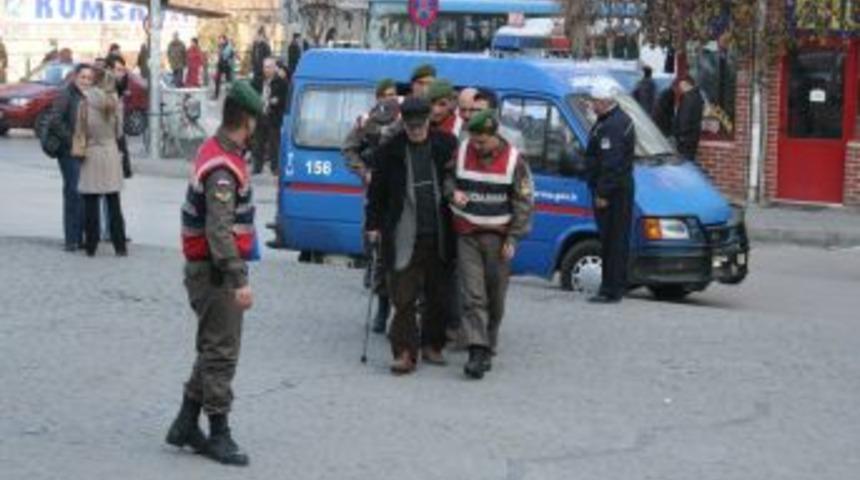 Yunanlı Yorgo&rsquo;nun hazinesini ararken yakalandılar