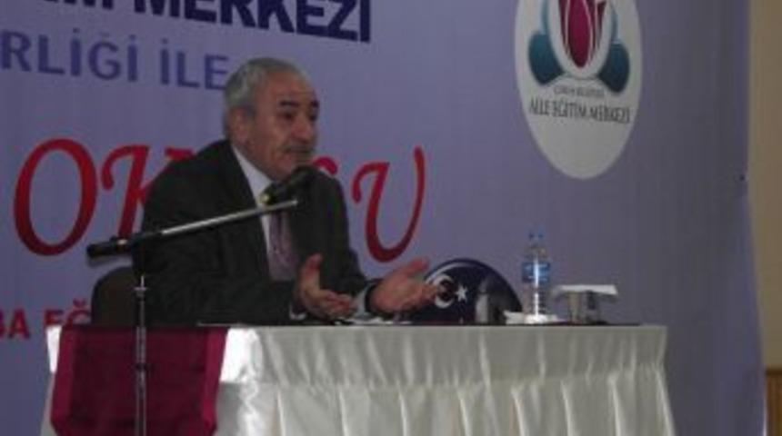 Yazar Vakkasoğlu: Son kalemiz olan ailemizin kahramanları kadınlardır