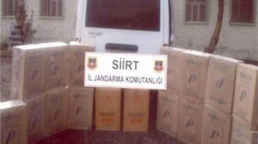 Siirt'te 16 bin paket ka&ccedil;ak sigara ele ge&ccedil;irildi
