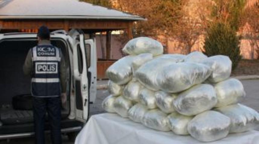 &Ccedil;orum'da uyuşturucu operasyonu