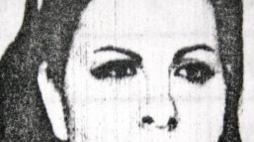 Yaşlı kadının el ve ayaklarını bağlayıp gasp ettiler