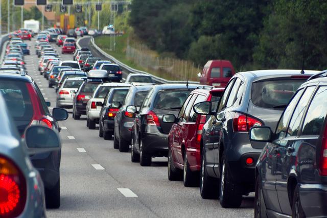İstanbul'da trafik çilesi! Yoğunluk yüzde 89'u gördü