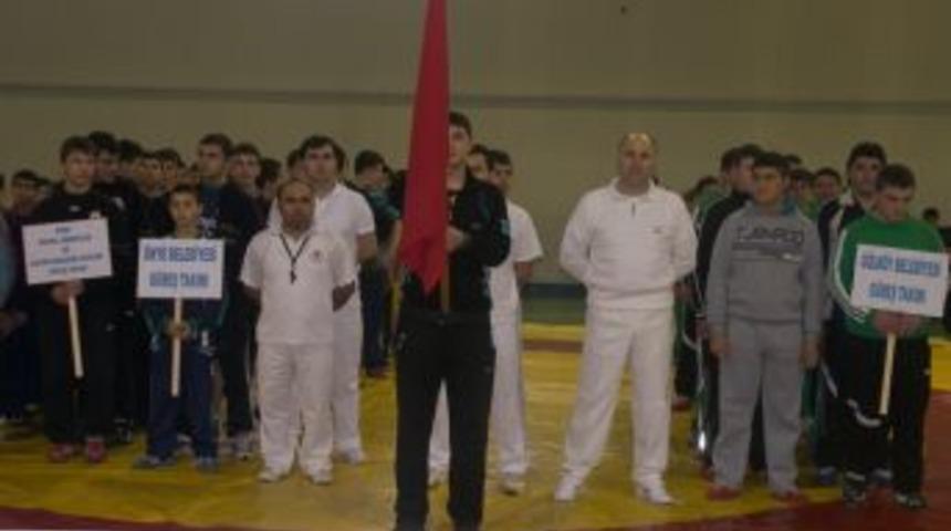 G&ouml;lk&ouml;y'de g&uuml;reş turnuvası d&uuml;zenlendi