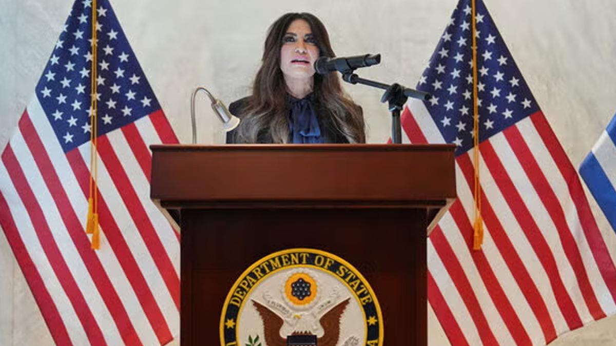 Trump hükümeti ABD nin Yunanistan Büyükelçisi Guilfoyle dan istifasını istedi 1