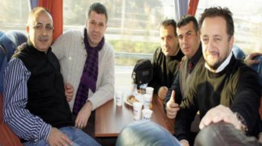 Spor gazetecilerinin Funtoro ile deplasman keyfi s&uuml;r&uuml;yor