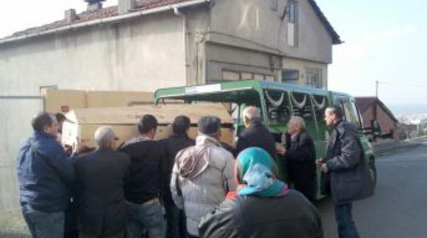 Sobanın yanına astığı &ccedil;amaşırlar, G&uuml;ldane ninenin sonu oldu