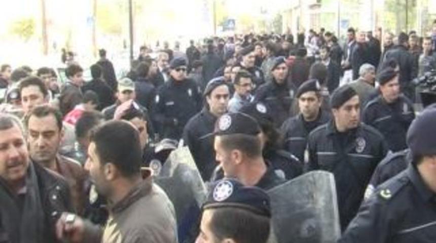 Şanlıurfa'da kimlik sorma gerginliği