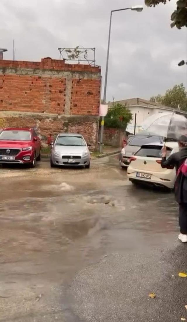 Bursa’da sağanak yağış hayatı olumsuz etkiledi