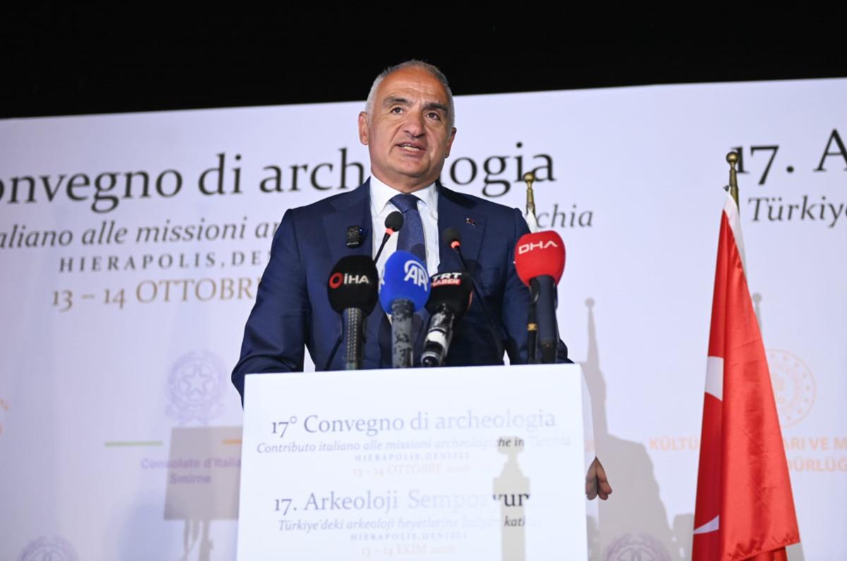 Bakan Ersoy ve İtalyan mevkidaşı Guili Hierapolis te bir araya geldi: Efes ve Pompei arasında iş birliği için adım atıldı 2