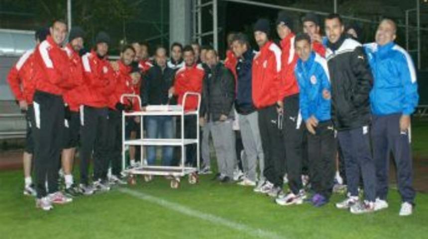 Ali Tandoğan yeni yaşını kutladı