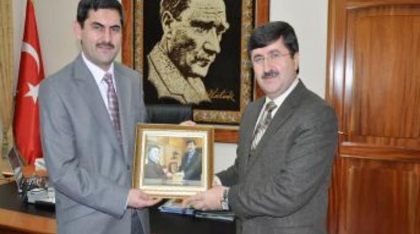 Amasya G&ouml;n&uuml;ll&uuml; Eğitimciler Derneği'nden teşekk&uuml;r ziyareti