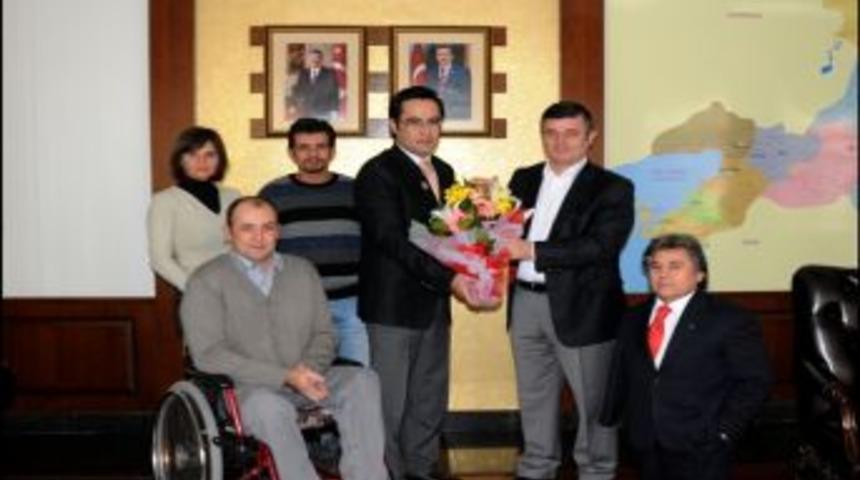 Balıkesir Valisi Arslan: Maaş bağlanınca &ouml;z&uuml;rl&uuml;ler kıymetli oldu