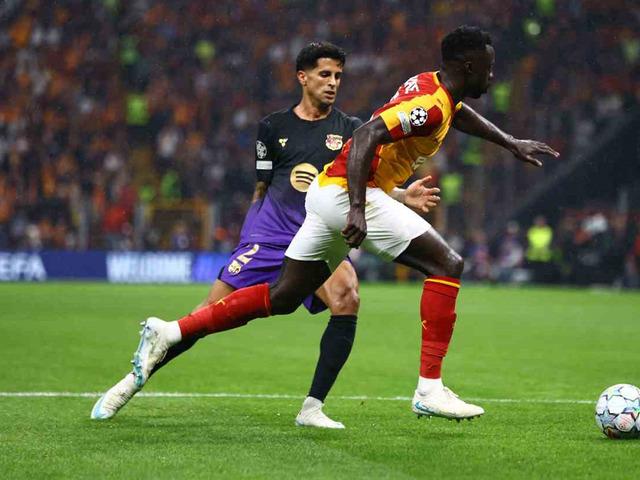 Sami Yen'de soğuk duş! Barcelona, Galatasaray'ı 4-1 mağlup etti