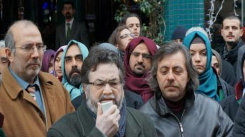 Avukatlardan İstanbul Barosu&rsquo;na &lsquo;baş&ouml;rt&uuml;s&uuml;&rsquo; protestosu