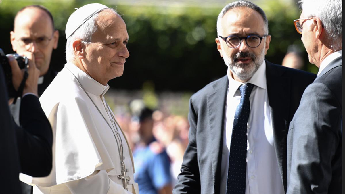 Ameliyat geçiren Papa 14. Leo ya akciğer kanseri tanısı kondu 2