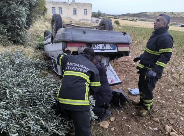 Adıyaman'da otomobil şarampole devrildi: 1 yaralı