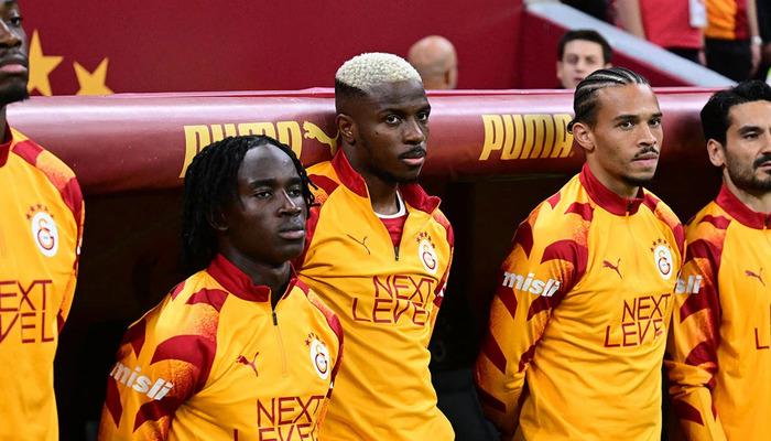 Galatasaray'ın ma&ccedil;ı neden kaybettiğini a&ccedil;ıkladı! "Soyunma odasında gırtlağına yapışırdım"