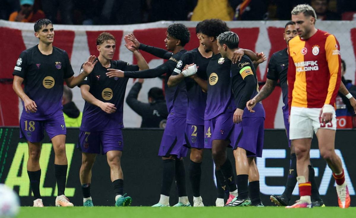 Galatasaray ın maçı neden kaybettiğini açıkladı! "Soyunma odasında gırtlağına yapışırdım" 1