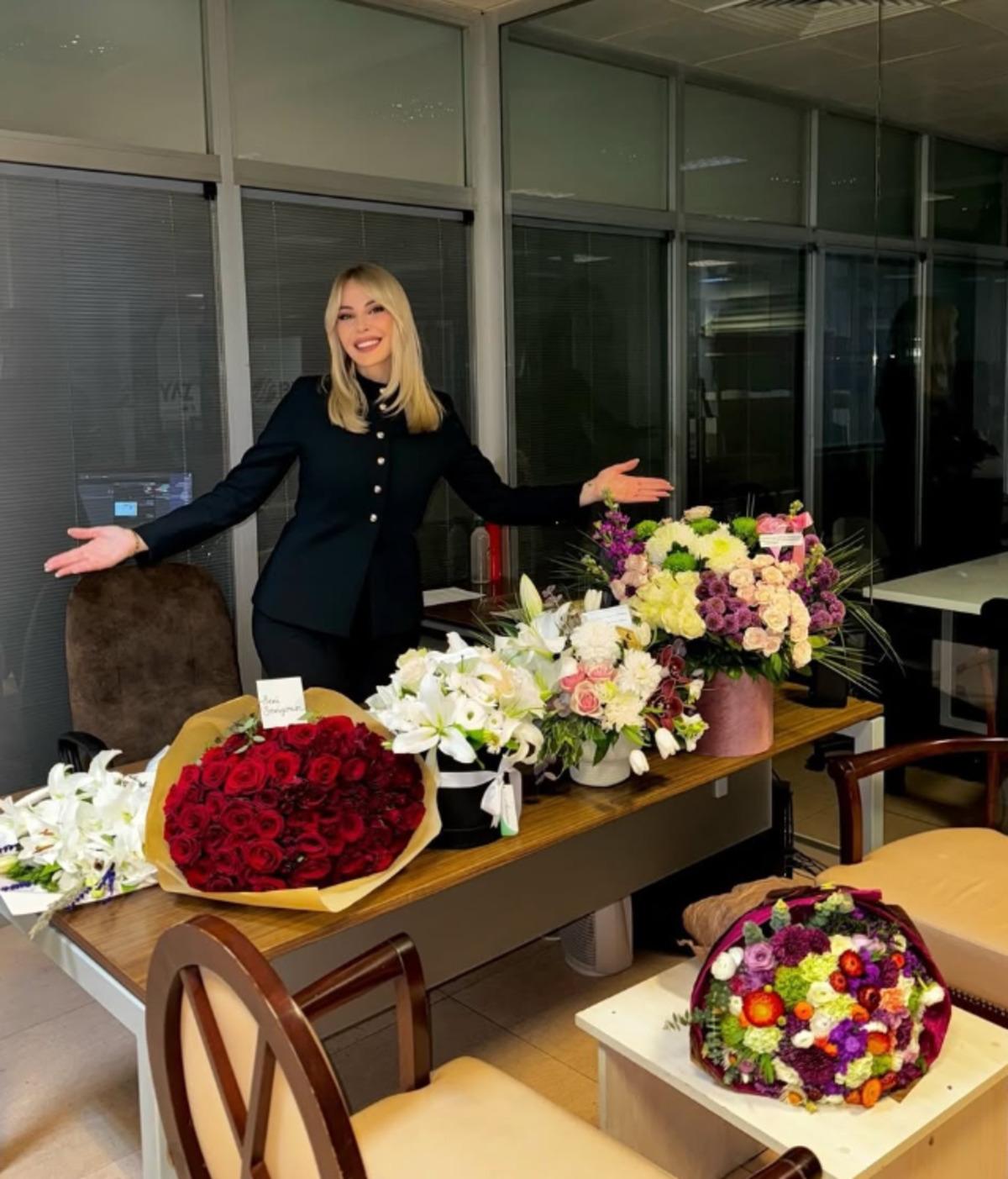 Hande Sarıoğlu nun sunduğu Beyaz TV Ana Haber yayından kalktı! Her şeyi bırakıp Ankara ya yerleşmişti 2