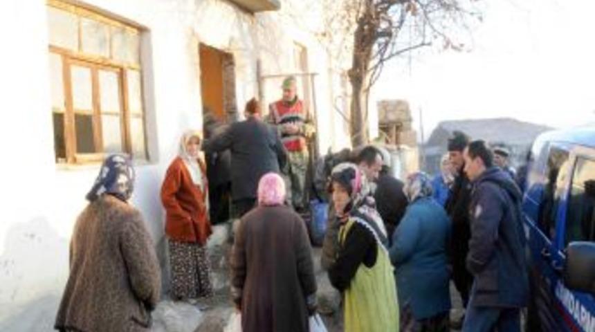 Vezirk&ouml;pr&uuml;'deki yangında 24 ev yandı, 10 hayvan telef oldu