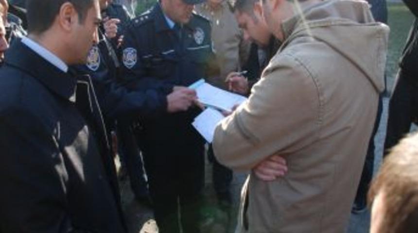 Polis bu kez g&ouml;zaltına almadı para cezası kesti