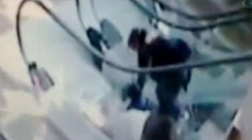 Y&uuml;r&uuml;yen merdiven faciaya neden oluyordu