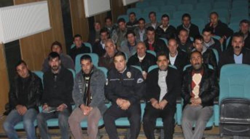 Doğubayazıt&rsquo;ta servis şof&ouml;rlerine seminer verildi