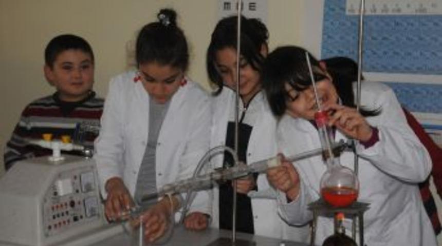 Geleceğin bilim adamları BİLSEM'den yetişiyor