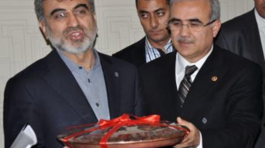 Bakan Yıldız: Su rezervinin yarısını bile kullanmıyoruz