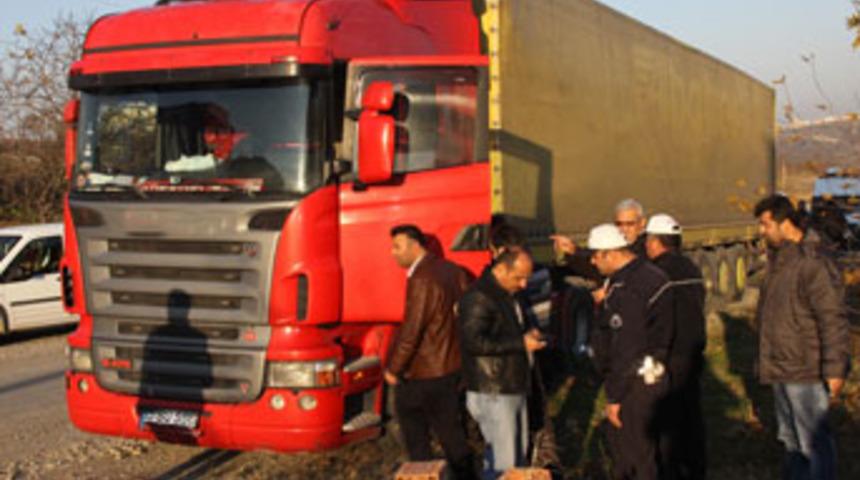 Hem yeşilkartı var hem de 5 tane tırı